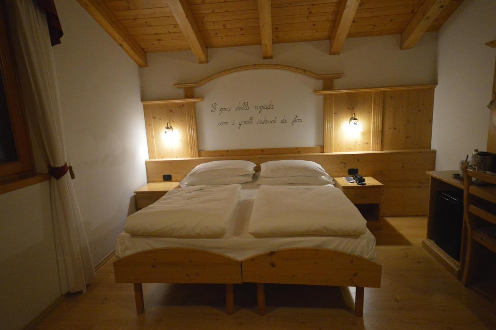 Hotel Garni Sant'Antonio Con Spa Madonna di Campiglio Exterior photo
