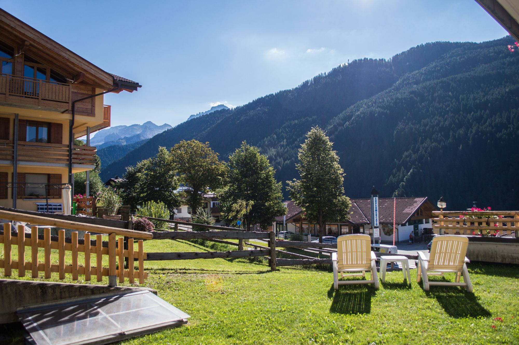 Hotel Garni Sant'Antonio Con Spa Madonna di Campiglio Exterior photo